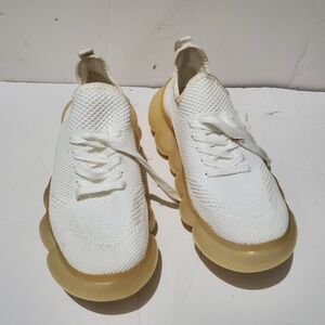 Women running Shoes Size 7.5